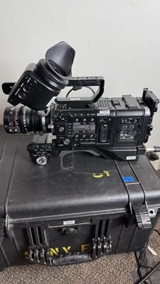 SONY PMW-F55 CineAlta PAQUETE COMPLETO - TODO SE MUESTRA Foto 1 de 4