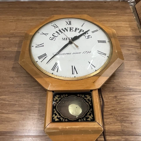 VINTAGE ADVERTISING SCHWEPPES AD UNITED ELECTRIC WALNUT MAN CAVE 12" WALL CLOCK Cover