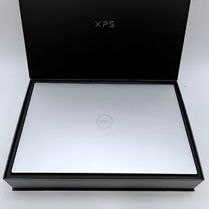 DELL XPS 9720 LAPTOP i7-12700H - 32GB - 1TB SSD - RTX 3050 - Win11 - Picture 1 of 18