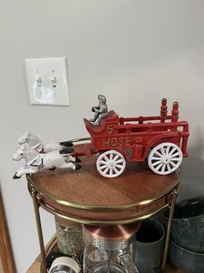 VINTAGE HEAVY CAST IRON HORSE DRAWN No. 5 HOSE FIRE WAGON 12'' LONG. - Picture 1 of 5