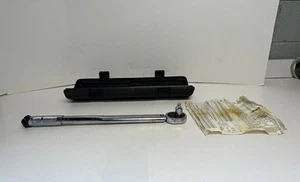 Adjustable Torque Wrench with Micrometer Settings ALLTRADE Case & Instructions - Picture 1 of 24