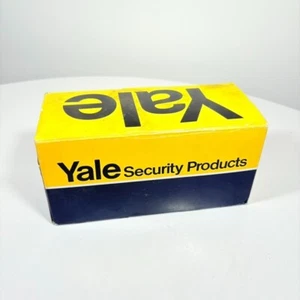 Yale 65 Automatic Latching Deadbolt METALLIC SILVER FINISH - BRAND NEW - Picture 1 of 9