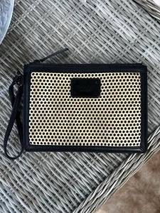 Oroton Leather Black Gold Mesh Clutch Bag Purse Wristlet BNWOT Dress Up Or Down - Picture 1 of 4