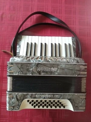 Accordéon Hohner Student IV - Photo 1/4