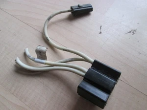 Peterbilt 379 Electric Connector w/ Wiring for Engine Fan On/Auto Switch #M260BY - Picture 1 of 7