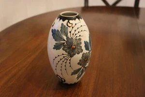 Handpainted GOUDA HOLLAND DUTCH ART POTTERY VASE Charme 1047 floral - Picture 1 of 12