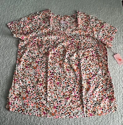 Koi Scrub Top Women’s Sz 3X White Sassy Spots Dots Celeste Nursing Medical - Image 1 of 4