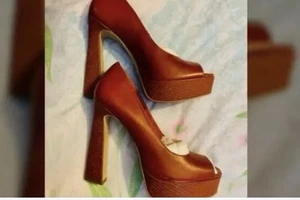 Office Vintage Look Tan /Brick Platform Block Heels Narrow Fit Size 5 Brand New - Picture 1 of 3