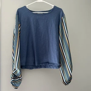 Umgee USA Blue Blouse Women's Striped Sleeve Top Size Large - Picture 1 of 6