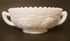 Vintage Imperial Milk Glass Handled Bowl / Dish Grapes & Leaves ~ Great Cond! - Picture 1 of 6