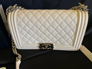 authentic CHANEL BOY QUILTED CAVIAR & SILVER - Picture 1 of 9