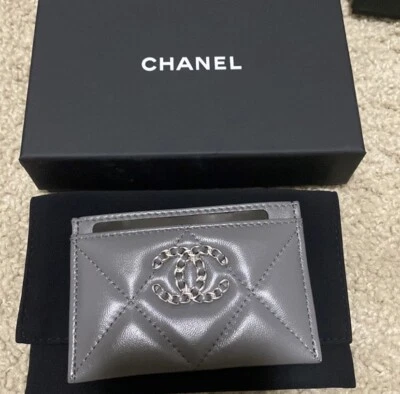 Chanel 19 Card Holder - Image 1 of 4