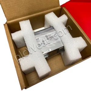 PHOENIX CONTACT FL SWITCH SFN 8TX 2891929 - Picture 1 of 1