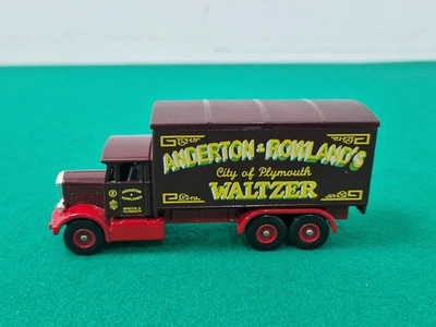 Lledo Trackside 1:76 OO Gauge Anderton & Rowlands Scammell Waltzer Box Van - Image 1 of 4