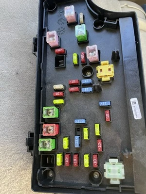 2006-2009 CHRYSLER PT CRUISER TIPM FUSEBOX CONTROL MODULE BCM P56049719AR - Image 1 of 4