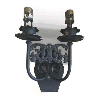 Aplique de pared gótico vintage de los años 40 pintado eléctrico flor de lis acero pintado negro Foto 1 de 4