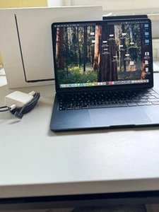 Apple Macbook air M3 2024 13" night Bleu batterie 100% 256gb ssd 16 Ram - Zdjęcie 1 z 5