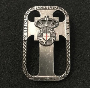 1195 WW2 POLISH BADGE OF THE 81ST REGIMENT OF GRODNO RIFLEMENS POLAND - Picture 1 of 2