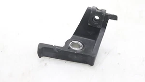 2009 YAMAHA YZF R1 FRONT BRAKE MASTER FLUID RESERVOIR TANK BOTTLE BRACKET - Picture 1 of 1