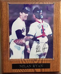 Nolan Ryan autograph, photograph mounted/framed with certificate of authenticity - Picture 1 of 3