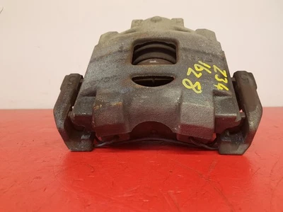 Toyota Yaris 2016 1,5 L gasolina pasajero pinza de freno delantera  Foto 1 de 4