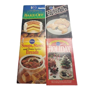 Vintage Lot of 4 Pillsbury Cooking Recipe Cookbooks Magazines Bake Off Holiday - Picture 1 of 8