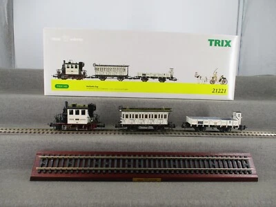 Trix H0 21221 Hochzeitszug Tenderlok Glaskasten & Länderbahn-Wagen Analog DC OVP - Bild 1 von 4