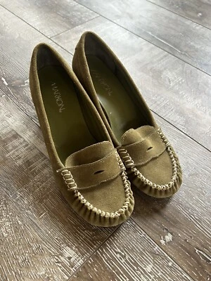 Mocasín para mujer Markon de gamuza con tacón de cuña talla 7 verde Foto 1 de 4