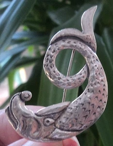 Scottish Silver Iona Sea Serpant VERY LARGE Brooch - Celtic Art Industies 1960s - Imagen 1 de 12