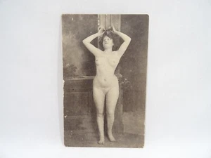 CPA ANCIENNE CARTE POSTALE FEMME NUE - Picture 1 of 2