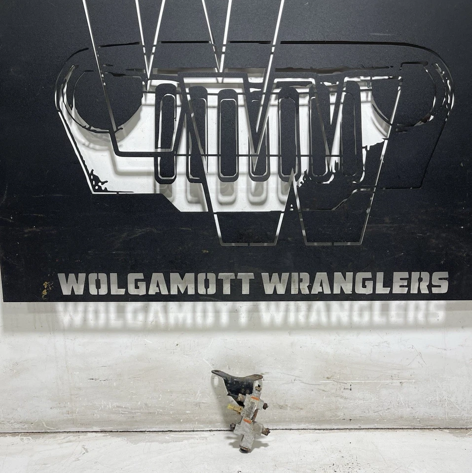 Válvula combinada dosificadora de frenos Jeep TJ Wrangler 52128423AC 97-06 03-06 Foto 1 de 4