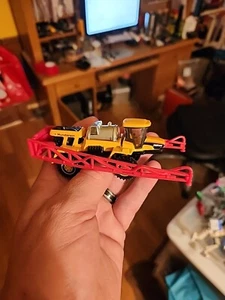 Matchbox CROP SPRAYER Real Working Rigs 4" Diecast Yellow Munsterson 760EX - Picture 1 of 7