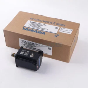 One YASKAWA Servo Motor SGM7A-04A7A61 in box SGM7A04A7A61 New - Picture 1 of 1