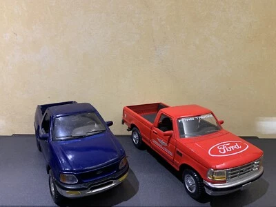 MAISTO 1997 FORD F-SERIES 1/26 + FORD F-SERIES 1/25 - Immagine 1 di 4