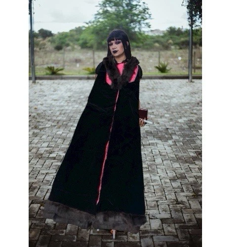 Vintage Gothic Black Velvet Maxi Cape With Full Trim Fur And Pink Lining XL - Image 1 of 4