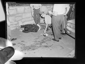 Shooting Robbery vtg 50s 60s Kansas City MO KS KCMO Crime Photo Negative - Picture 1 of 7