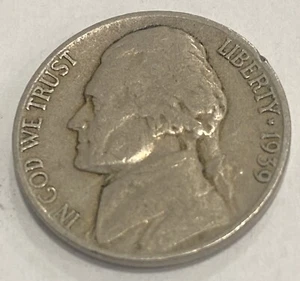 1939 D Jefferson Nickel "Actual Coin Pictured"     - Picture 1 of 4