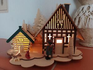 Weihnachts-Haus LED beleuchtet Holzhaus Weihnachtsdeko Echtholz zwei Häuser Hund