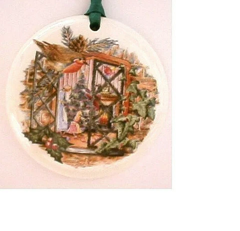 CHRISTMAS AT HOME FAMILY SCENE ROUND BASKET TIE ON-NEW SHOP STORE UNIQUE ITEMS ! Cover