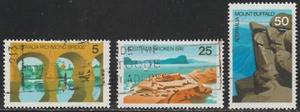Australia 1976 SC# 641, 642, 644 - Three different stamps - Used Lot # 103 - Picture 1 of 2