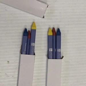 10 Ib Lot Triangle Crayons, 3 Crayons Per PACK, for School Day Care Party Sysco - Picture 1 of 4