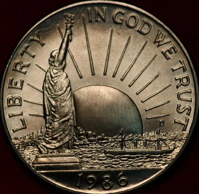 Uncirculated 1986-D Denver Mint Statue of Liberty Clad Comm Half Dollar - Image 1 of 2