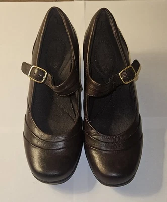 Женские удобные туфли-лодочки Clarks модель Mary Jane коричневая кожа размер 5,5 М с пряжкой - Изображение 1 из 4