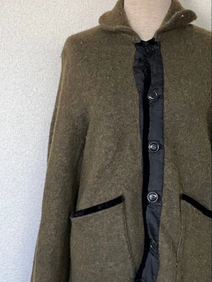 Chaqueta de Lana Comme des Garçons Trico Verde Oliva, 2 Bolsillos, Usada Foto 1 de 4