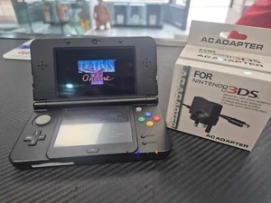 New Nintendo 3DS Handheld Console, Black, (Dose not come with pen) Fast Delivery - Picture 1 of 20