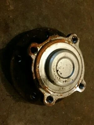 Buje de rueda delantera usado se adapta a: BMW 335I 2009 tracción delantera grado A Foto 1 de 4