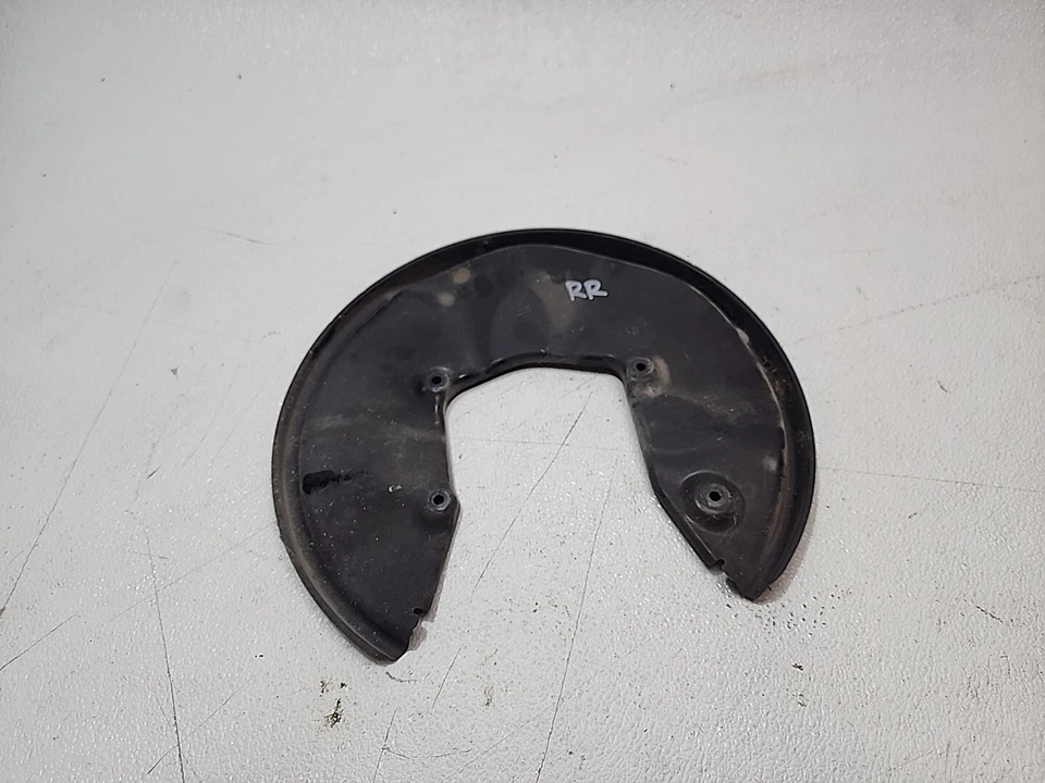 AUDI S4 2004-2005 - Freno trasero derecho Q8-439 protector contra polvo/salpicaduras 4F0615612 Foto 1 de 4