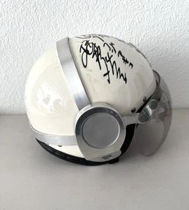 Vintage helmet with a signature - Picture 1 of 14