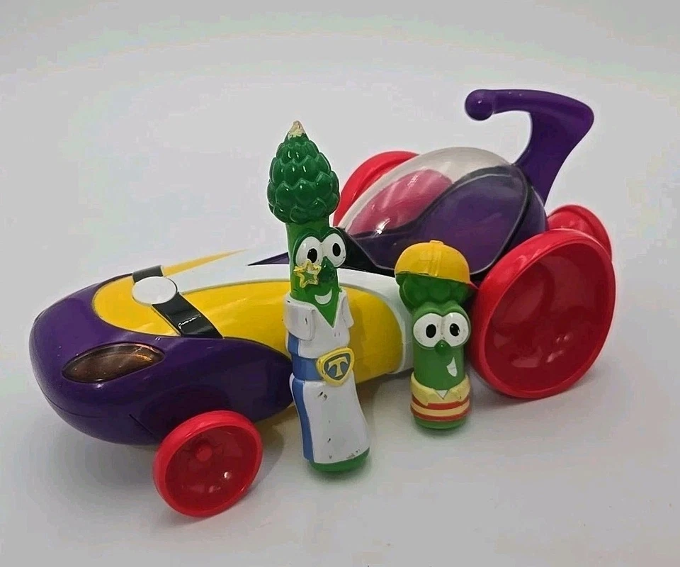 Coche móvil VeggieTales Larry 2003 caja azul luces sonidos espárragos Archibald  Foto 1 de 4