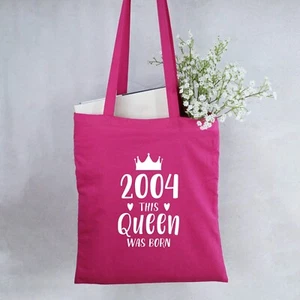 Bolso de Mano Personalizado "2004 This Queen Was Born" Algodón Rosa, Regalo 21 Cumpleaños - Imagen 1 de 20